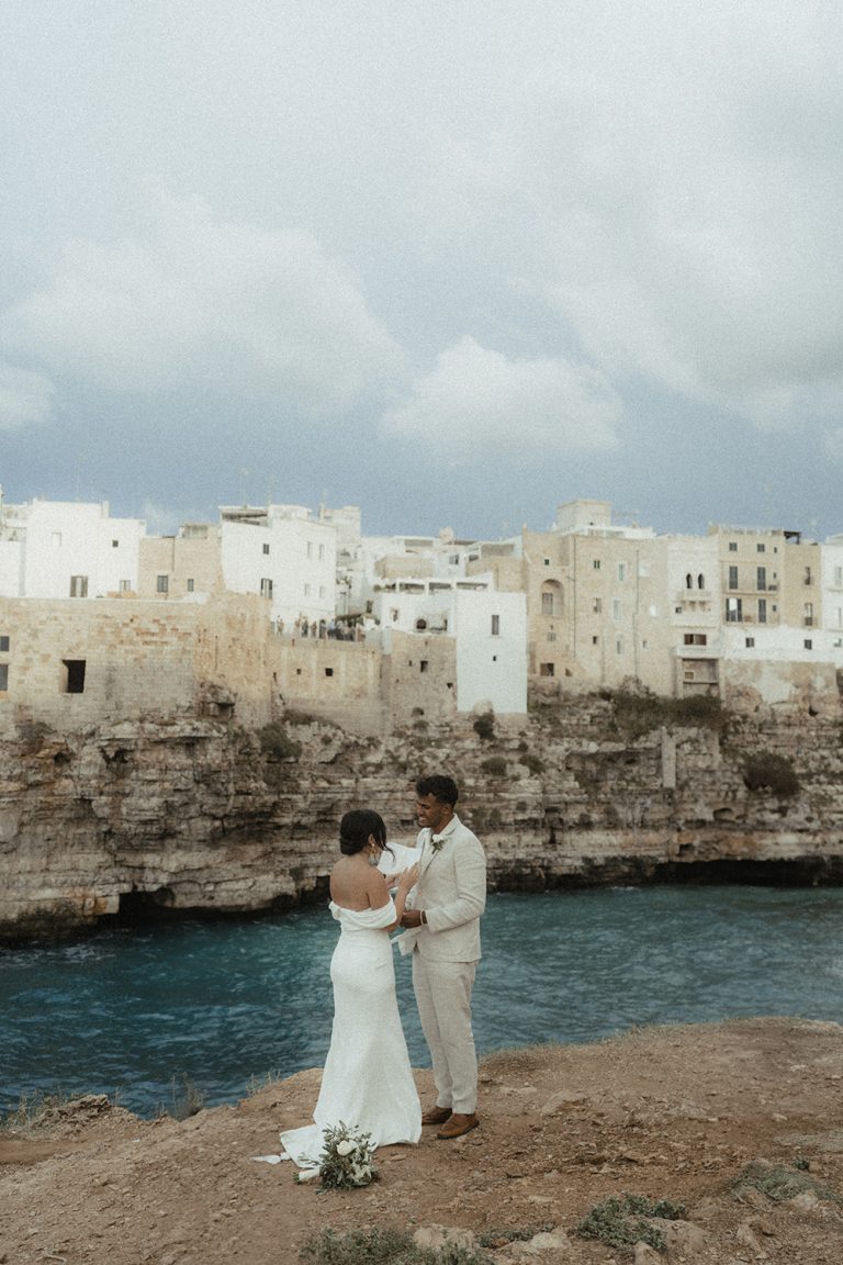 OSTUNI ELOPEMENT